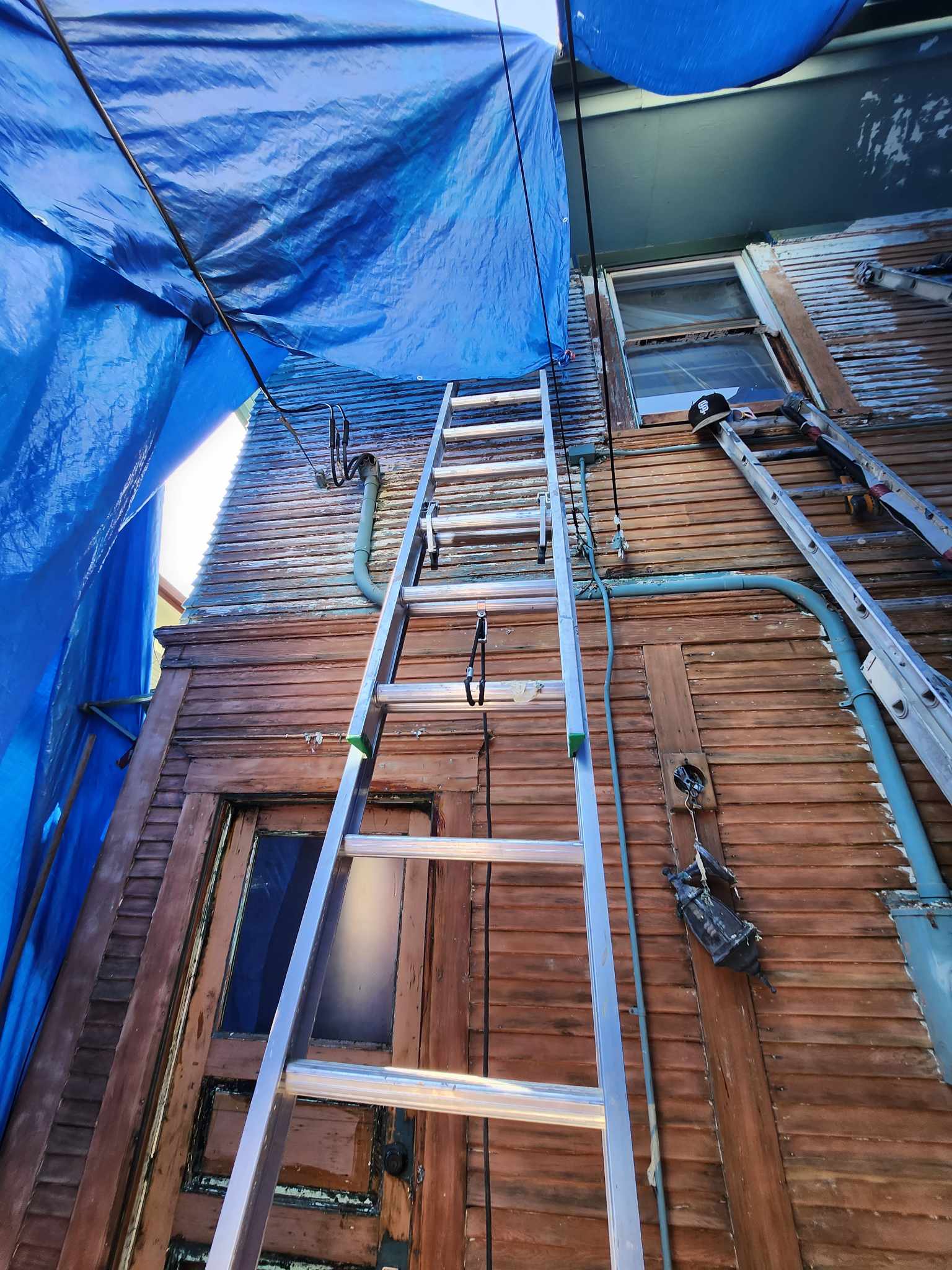 PAINTING EXTERIOR SERVICE